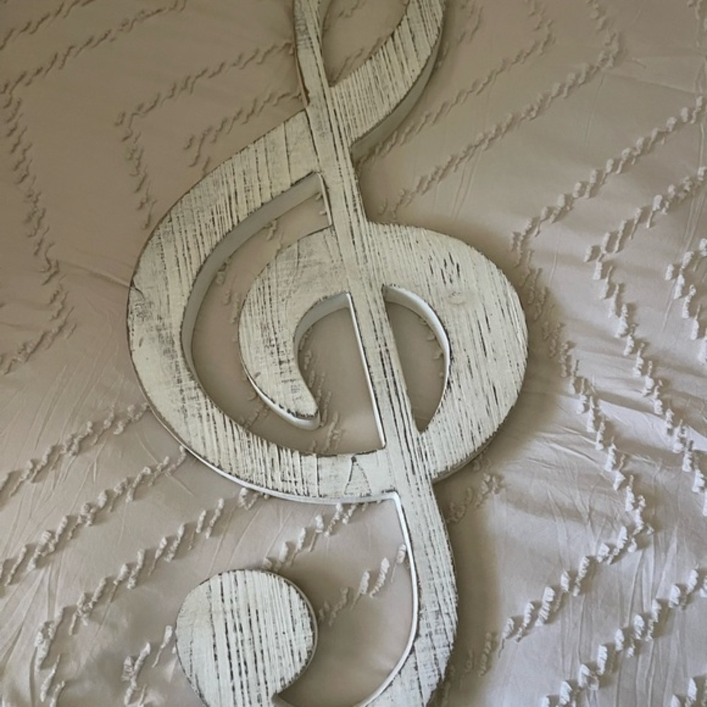 Hobby Lobby Distressed Cream Treble Clef Wall Art